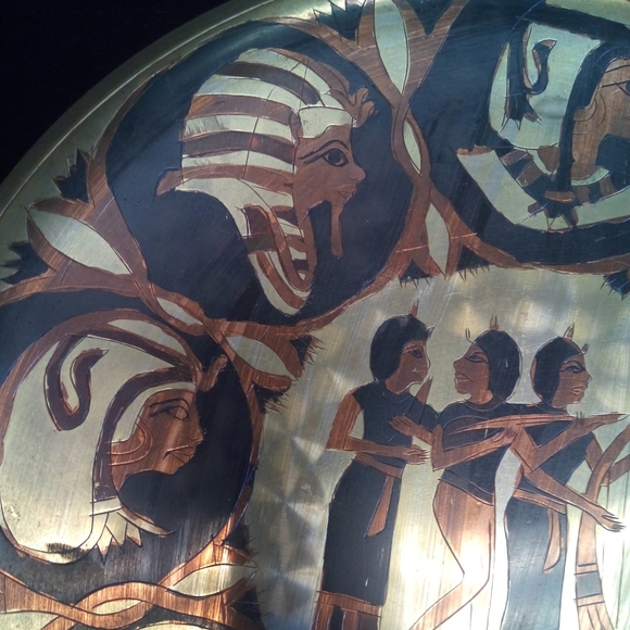 Vintage Egyptian Queen Wall Decor mixed metal plate 10" - Picture 6 of 8